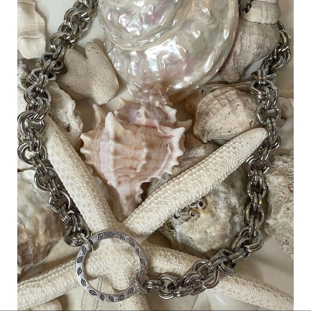 Double-Link Steel Circle Pendant Necklace / Zuka